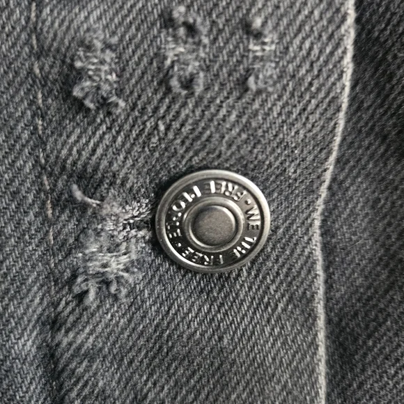 Free People Distressed Denim Jacket Black S (Fits Like M) Thrashed Grunge Skater - Picture 6 of 15